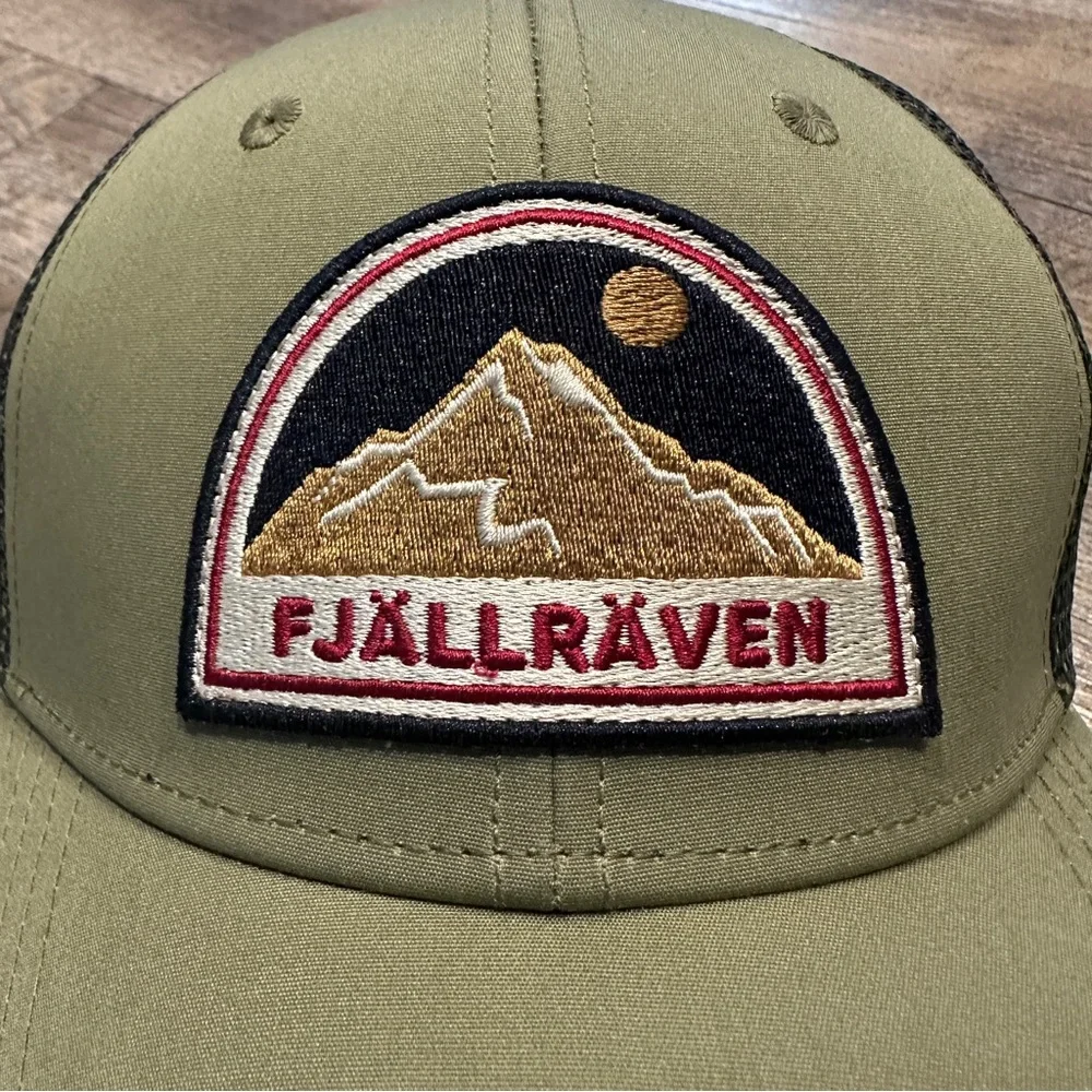 Fjällräven Green Trucker Hat Badge Langtradarkeps NWOT
